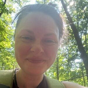 Meet your Posher, Angela